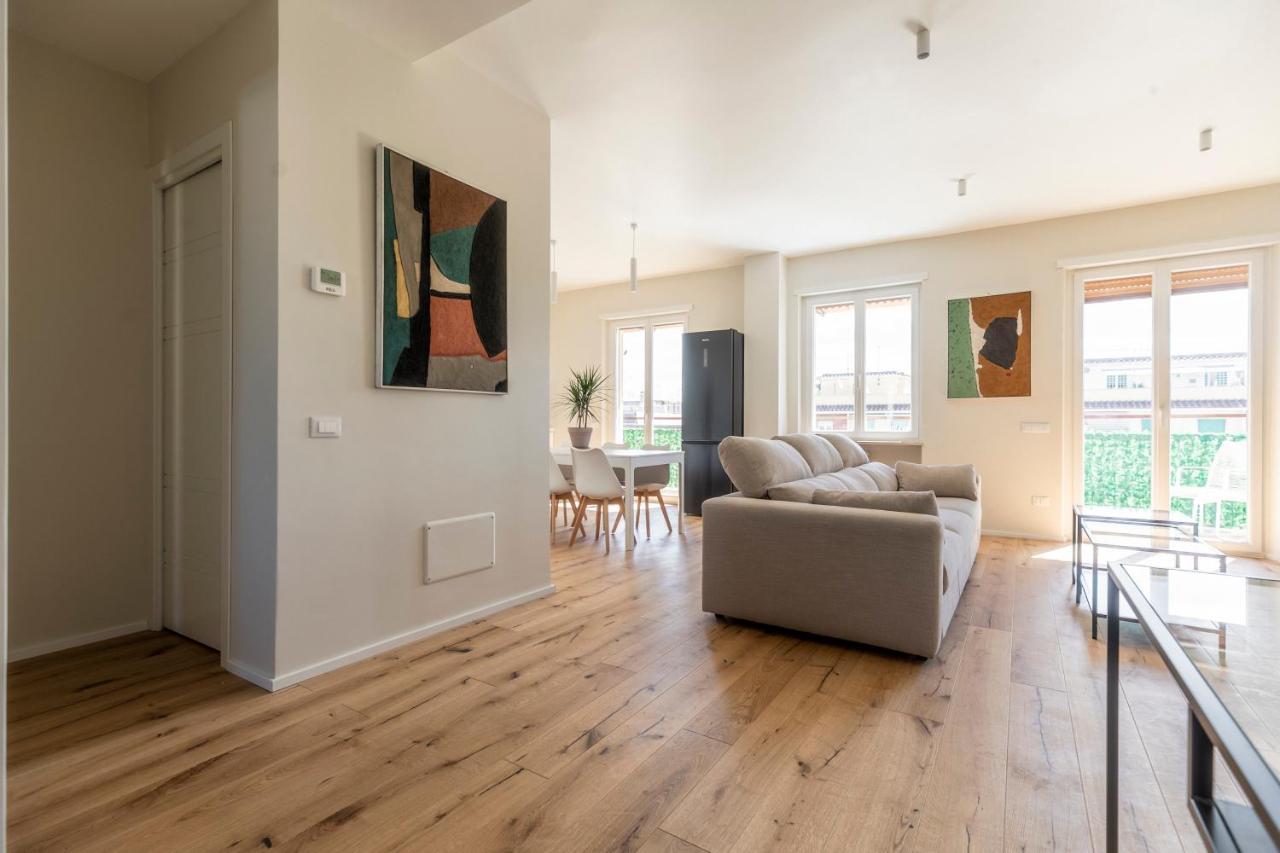 La Dolce Vita - Sunny Penthouse Trastevere Station 100Sqm Rome Bagian luar foto