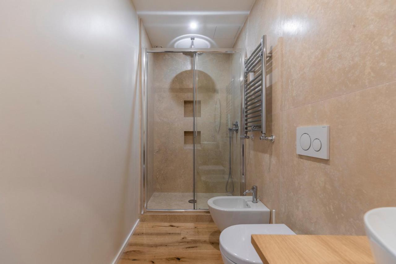 La Dolce Vita - Sunny Penthouse Trastevere Station 100Sqm Rome Bagian luar foto