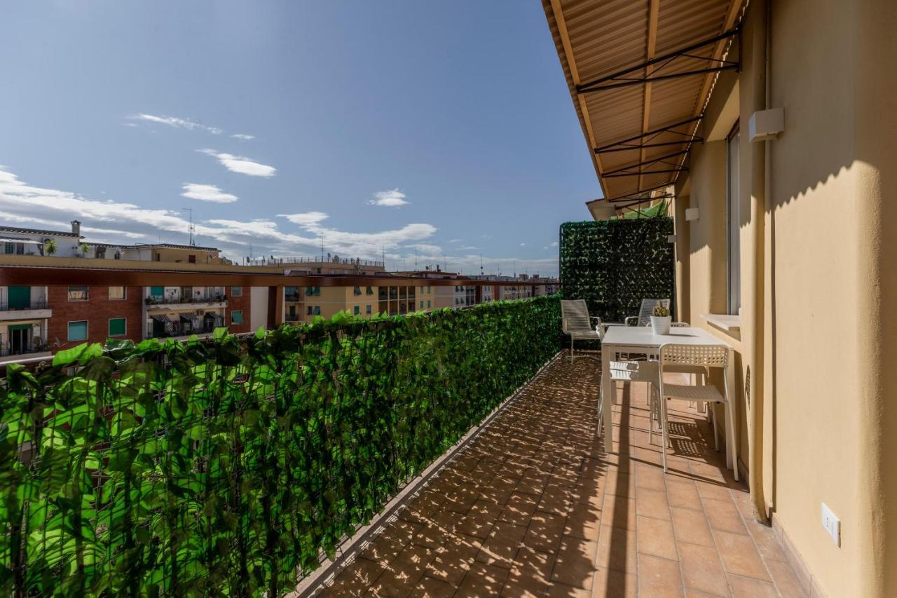 La Dolce Vita - Sunny Penthouse Trastevere Station 100Sqm Rome Bagian luar foto